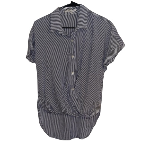 🌹BCBGENERATION HIGH LOW BLOUSE - Picture 1 of 5